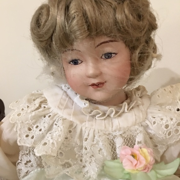 COPY - Doll - Picture 4 of 5